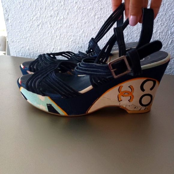 Chanel Wedges Navy blue with designs - Picture 1 of 9